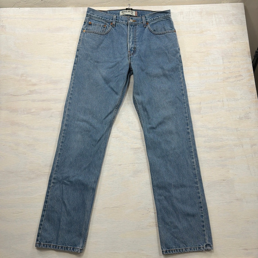 VTG Levi's Jeans 505 Regular Fit 33x34 Straight Leg Medium Wash Blue Denim Mens